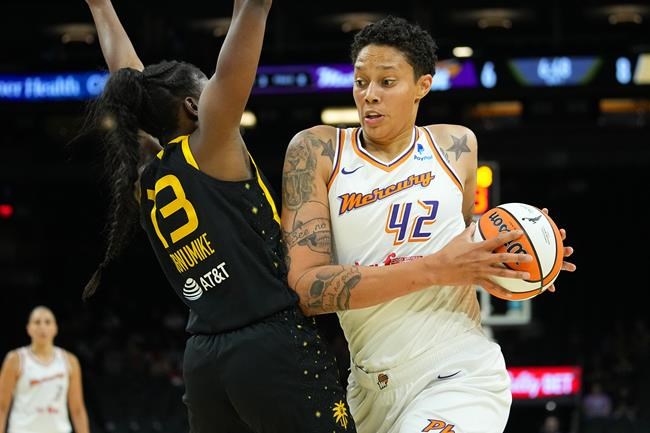 Brittney Griner plays in first WNBA preseason game since detainment in Russia | iNFOnews.ca