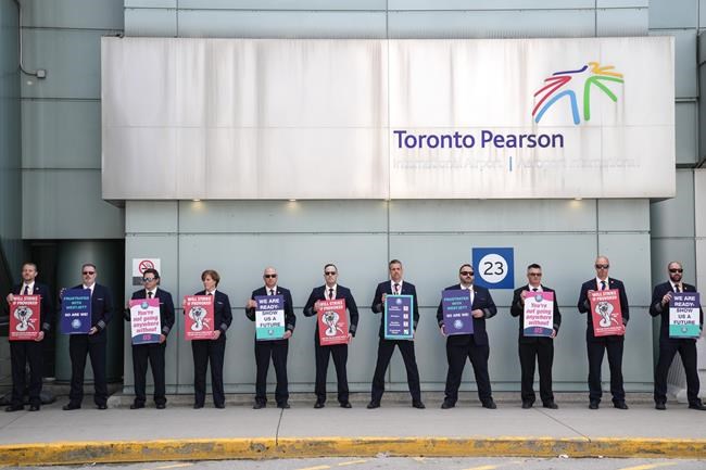 WestJet customers holding their breath as strike notice jeopardizes travel plans | iNFOnews.ca
