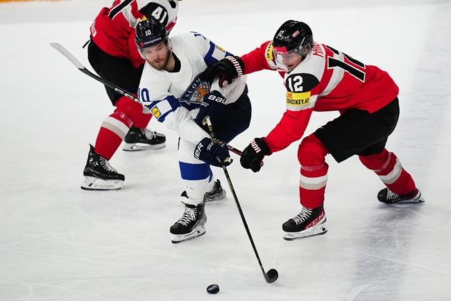 Canada loses to Switzerland, US qualifies for quarters after 5th win at ice hockey worlds | iNFOnews.ca Canada loses to Switzerland, US qualifies for quarters after 5th win at ice hockey worlds | iNFOnews.ca