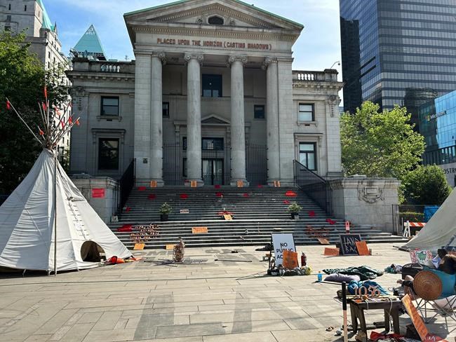Shoes a part of B.C. memorial for residential school victims disappear before removal | iNFOnews.ca