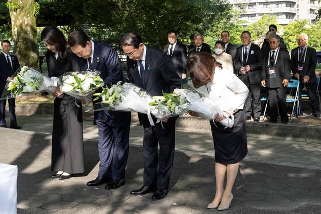 Japan, South Korea leaders pray at memorial for Korean atomic bomb victims in Hiroshima | iNFOnews.ca Japan, South Korea leaders pray at memorial for Korean atomic bomb victims in Hiroshima | iNFOnews.ca