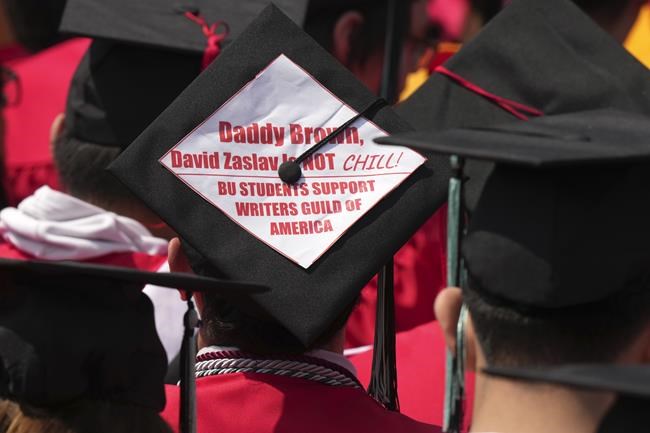 Warner CEO booed at Boston University as supporters of writers' strike picket outside | iNFOnews.ca