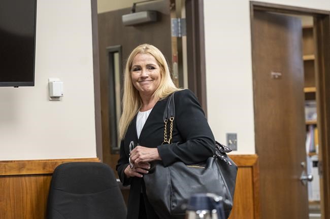 Suspect 'stands silent' in slayings of 4 Idaho college students; judge enters not guilty pleas | iNFOnews.ca Suspect 'stands silent' in slayings of 4 Idaho college students; judge enters not guilty pleas | iNFOnews.ca