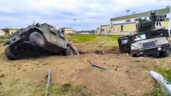 Ukraine harasses Russian border regions, Russia strikes Dnipro clinic | iNFOnews.ca CP11107426