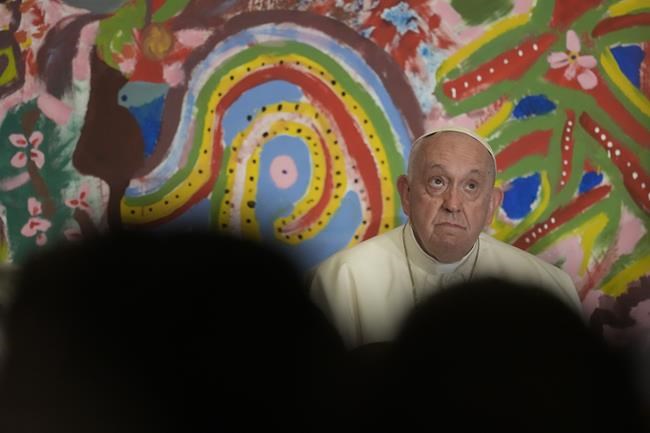 Pope taps successor as archbishop of Buenos Aires, again says he might finally return home to visit | iNFOnews.ca