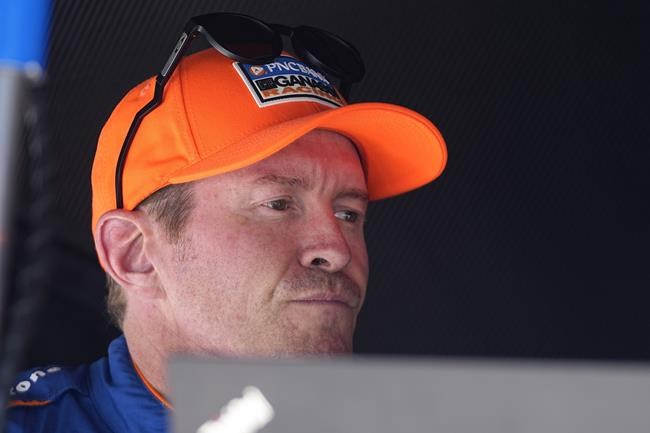 IndyCar champ Will Power shoves Scott Dixon after crash during practice for Road America | iNFOnews.ca IndyCar champ Will Power shoves Scott Dixon after crash during practice for Road America | iNFOnews.ca