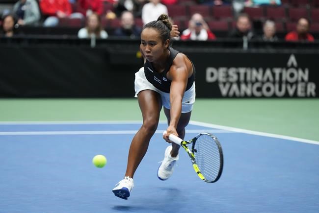 Canada's Leylah Fernandez beats Poland's Magda Linette in French Open first round | iNFOnews.ca Canada's Leylah Fernandez beats Poland's Magda Linette in French Open first round | iNFOnews.ca
