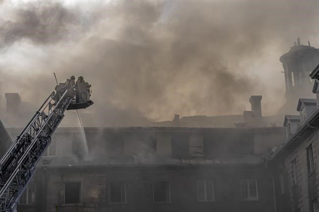 'Precious' musical instruments removed from Montreal heritage building after fire | iNFOnews.ca