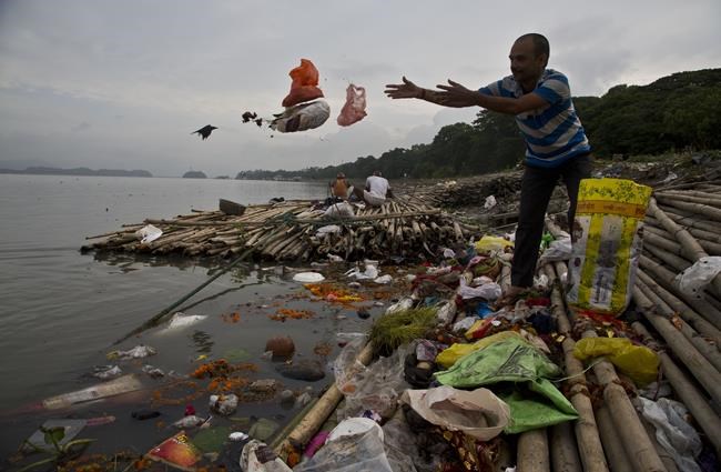 Delegates working to end global plastics pollution agree to craft a draft treaty | iNFOnews.ca
