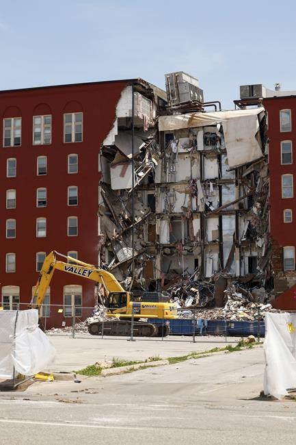 A timeline of concerns raised about Iowa apartment building, months before it partially collapsed | iNFOnews.ca A timeline of concerns raised about Iowa apartment building, months before it partially collapsed | iNFOnews.ca
