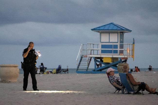 Florida police search for 3 gunmen who wounded 9 at crowded beach on Memorial Day | iNFOnews.ca