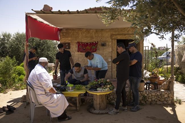 Gaza Strip's Palestinians polarized by unorthodox watermelon delicacy | iNFOnews.ca CP1945513759