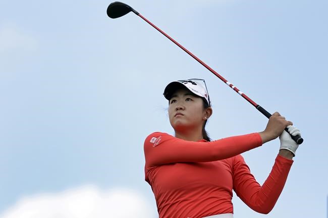 NCAA champ Zhang becomes 1st LPGA Tour winner in pro debut in 72 years, wins Mizuho in playoff | iNFOnews.ca