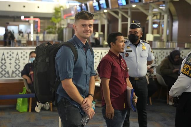Indonesia deports Australian surfer who apologized for drunken rampage | iNFOnews.ca Indonesia deports Australian surfer who apologized for drunken rampage | iNFOnews.ca