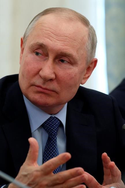Putin mixes threats of new offensive in Ukraine with offers of peace talks | iNFOnews.ca