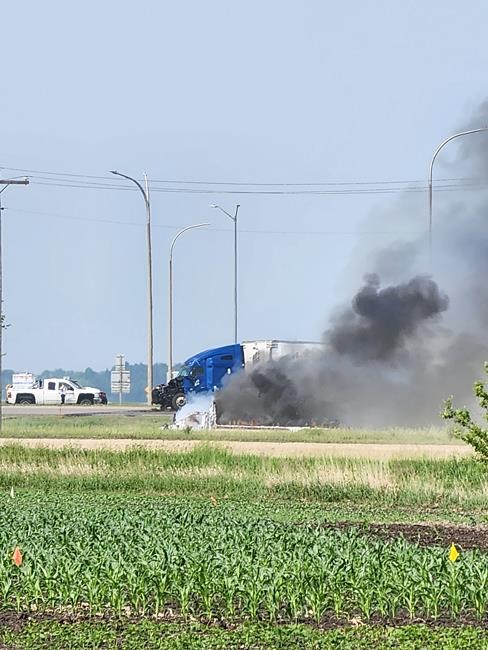 Manitoba bus crash brings focus on safety of at-grade intersections in Canada | iNFOnews.ca