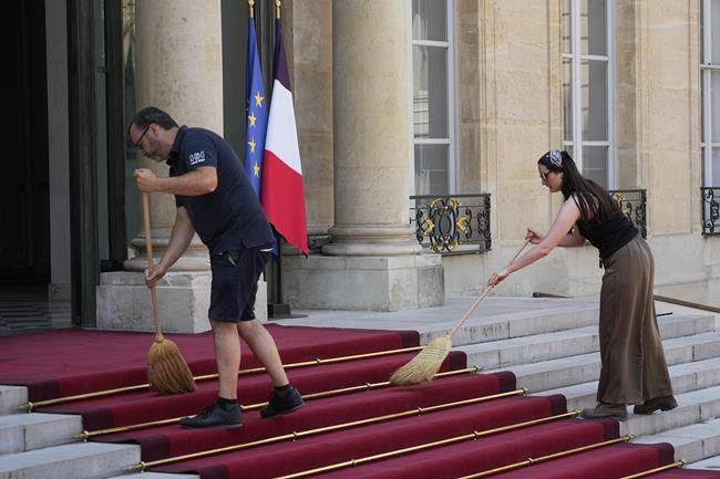 Poverty, climate, regional stability on agenda as Saudi crown prince visits France | iNFOnews.ca Poverty, climate, regional stability on agenda as Saudi crown prince visits France | iNFOnews.ca