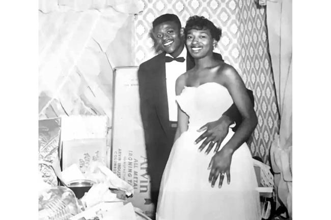 Family suing San Diego cemetery after remains of Juneteenth trailblazer missing from burial plot | iNFOnews.ca