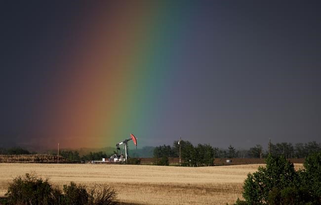 Canada's oil output would plummet by 2050 in a net-zero world, new modelling shows | iNFOnews.ca Canada's oil output would plummet by 2050 in a net-zero world, new modelling shows | iNFOnews.ca