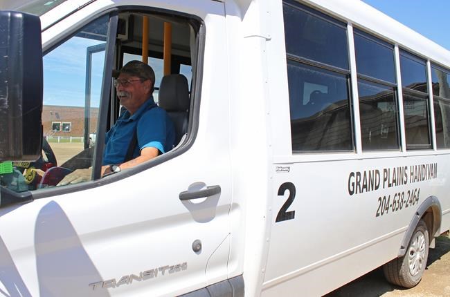 'There’s just sorrow:' Bus driver says rides must continue in wake of deadly crash | iNFOnews.ca 'There’s just sorrow:' Bus driver says rides must continue in wake of deadly crash | iNFOnews.ca
