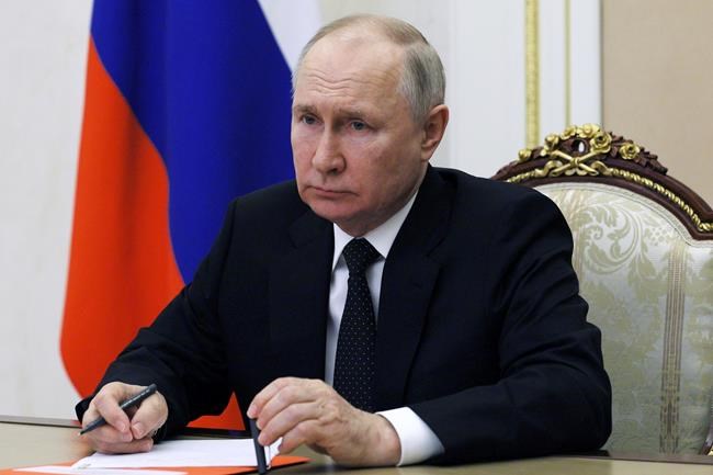Bridge sitting on key Russian supply route near Crimea struck by missiles | iNFOnews.ca Bridge sitting on key Russian supply route near Crimea struck by missiles | iNFOnews.ca