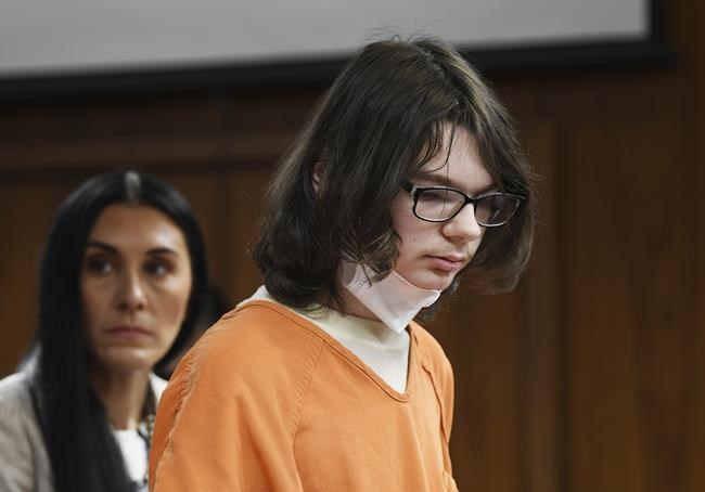 A teen who killed 4 at a Michigan high school is showing 'disturbing behavior' in jail | iNFOnews.ca