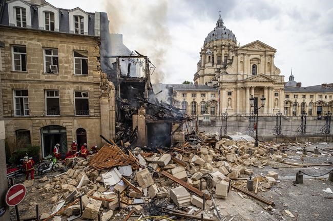 Rescuers found body in rubble of Paris building that collapsed in explosion | iNFOnews.ca Rescuers found body in rubble of Paris building that collapsed in explosion | iNFOnews.ca