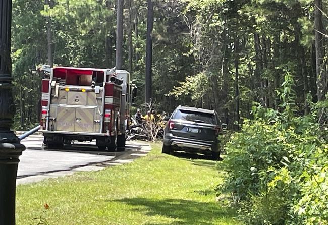 A fiery plane crash in a South Carolina resort town killed all 5 people on board | iNFOnews.ca