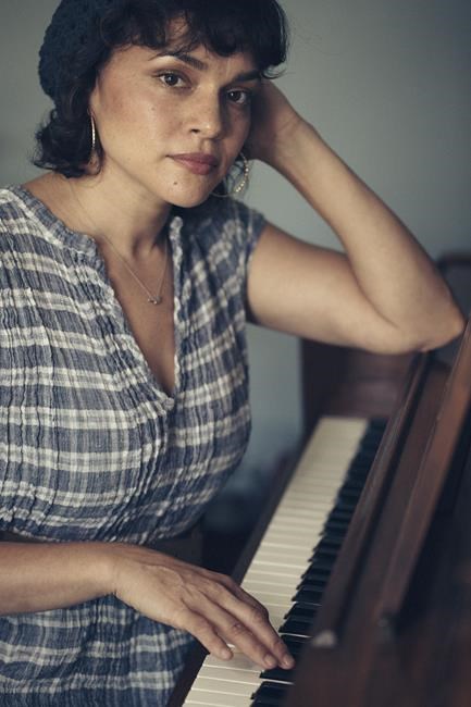 For Norah Jones, 'Little Broken Hearts' gives a lesson in making the most of a bad experience | iNFOnews.ca