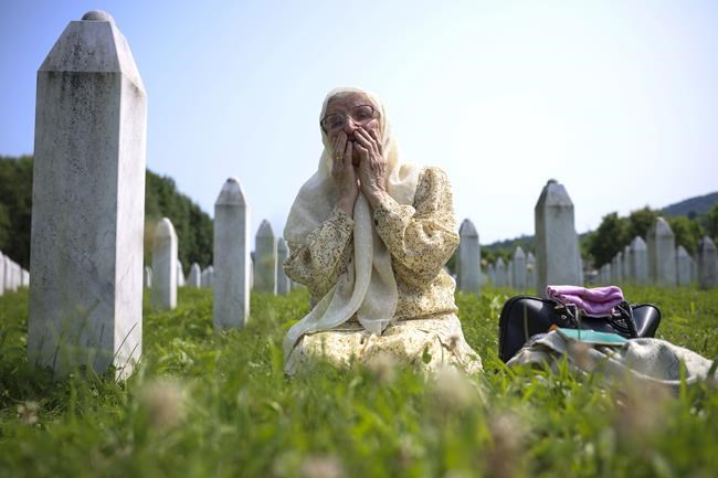 In Srebrenica, thousands gather to remember the 1995 massacre and bury the newly identified dead | iNFOnews.ca