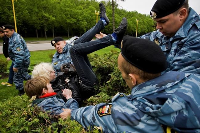 Russian lawmakers move to further restrict transgender rights in new legislation | iNFOnews.ca