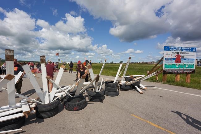 Injunction sought against Winnipeg landfill blockade as Ottawa and Manitoba spar | iNFOnews.ca