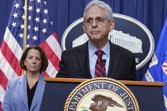 Justice Department urges judge to not postpone Trump's classified documents trial | iNFOnews.ca
