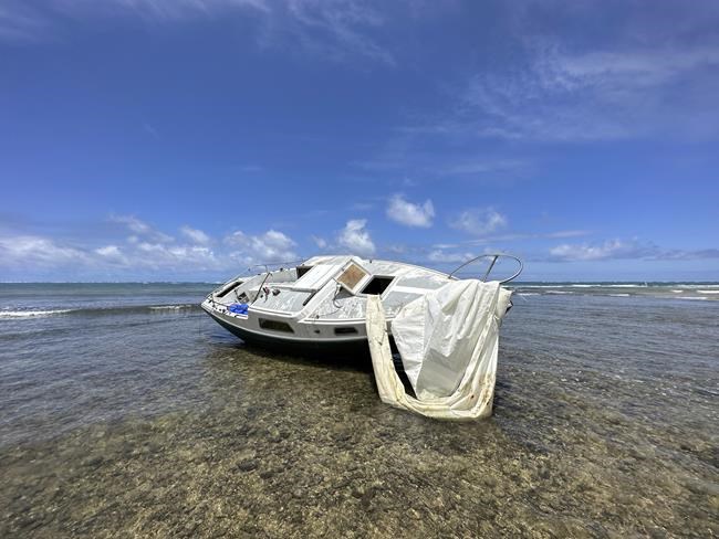 A man tried to sail from California to Mexico. He was rescued, but abandoned boat drifted to Hawaii | iNFOnews.ca