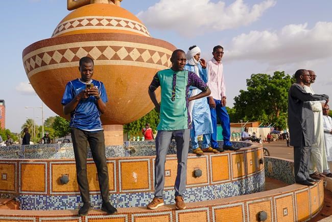 Mutinous soldiers claim to have overthrown Niger's president | iNFOnews.ca
