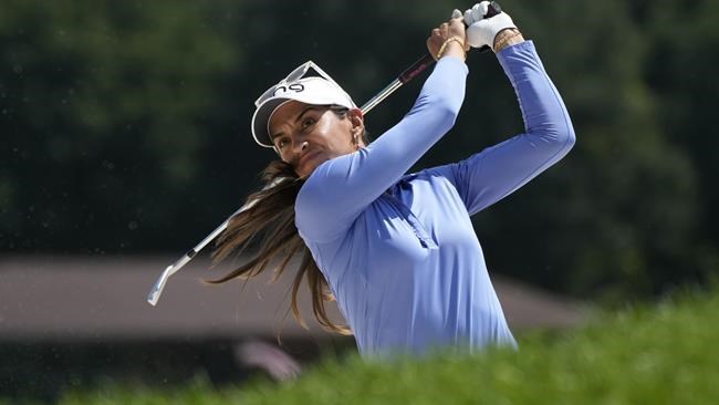 Paula Reto leads Evian Championship after 1st round, Henderson five back | iNFOnews.ca