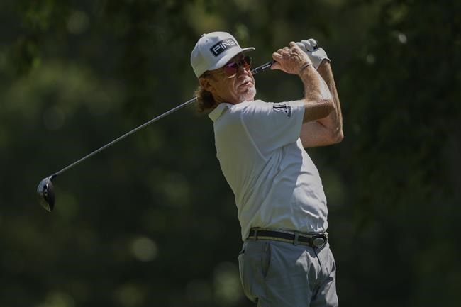 Miguel Angel Jimenez takes 1st-round lead at the Senior British Open | iNFOnews.ca