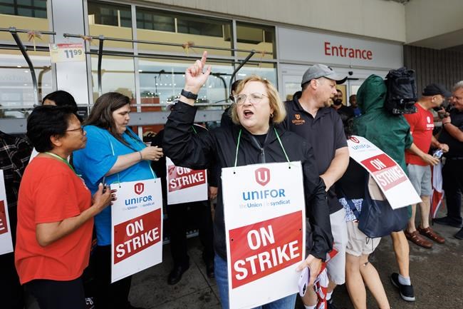 Metro stores in Greater Toronto Area close as workers go on strike | iNFOnews.ca