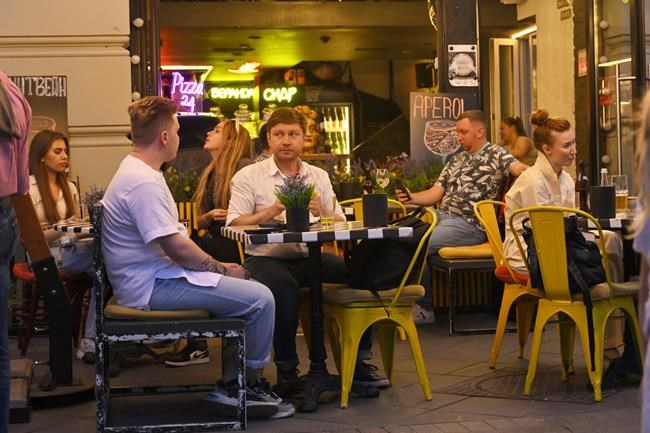 Drone attacks in Moscow’s glittering business district leave residents on edge | iNFOnews.ca Drone attacks in Moscow’s glittering business district leave residents on edge | iNFOnews.ca