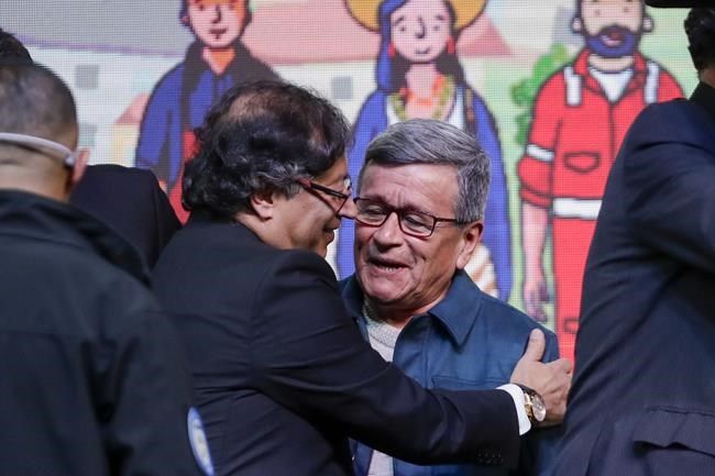 Colombia begins a six-month cease-fire with its last remaining rebel group in hopes of forging peace | iNFOnews.ca Colombia begins a six-month cease-fire with its last remaining rebel group in hopes of forging peace | iNFOnews.ca