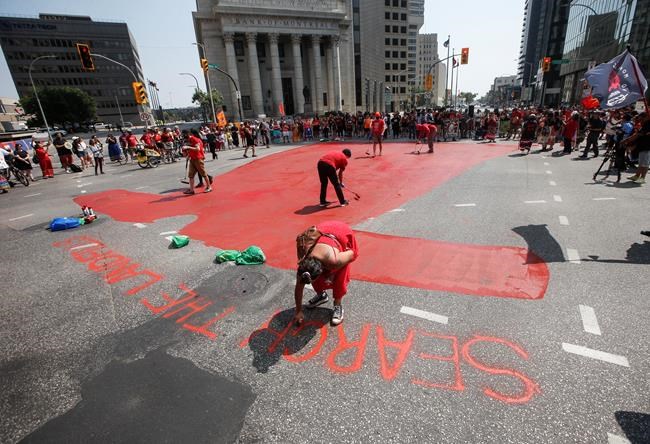 Rallies across Canada demand governments search landfill for slain Indigenous women | iNFOnews.ca