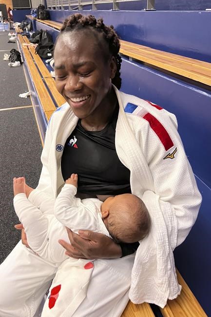 Pioneering mothers are breaking down barriers to breastfeeding in Olympic sports | iNFOnews.ca