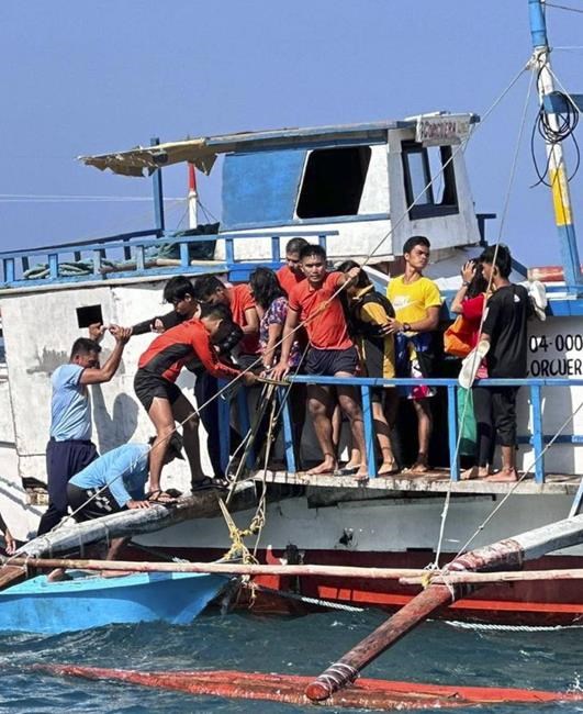The third Philippine ferry accident in over a week leaves 1 person dead and nearly 100 rescued | iNFOnews.ca