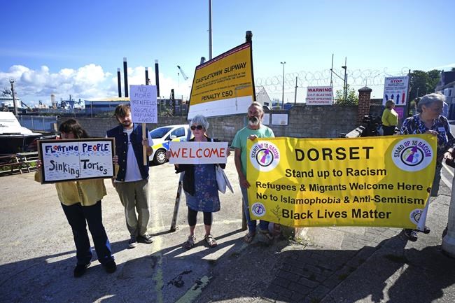 The UK government moves asylum-seekers to a barge moored off southern England in a bid to cut costs | iNFOnews.ca