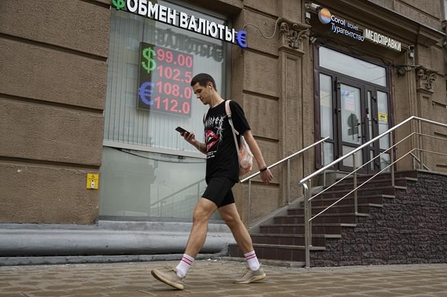 Russia's central bank makes huge interest rate hike to try to prop up falling ruble | iNFOnews.ca