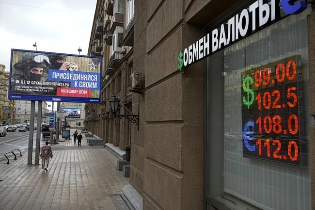 Russia's ruble hits its lowest level since early in the war. The central bank plans to step in | iNFOnews.ca Russia's ruble hits its lowest level since early in the war. The central bank plans to step in | iNFOnews.ca