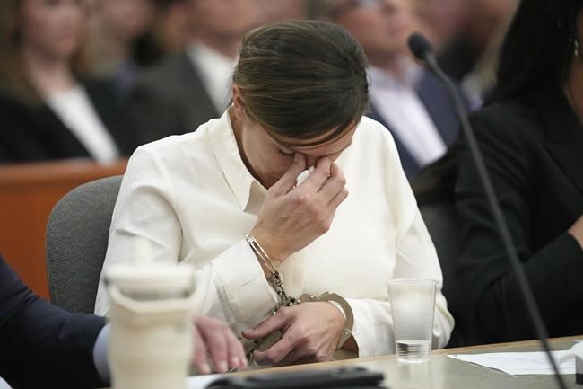 No death penalty for a Utah mom accused of killing her husband, then writing a kid book about death | iNFOnews.ca