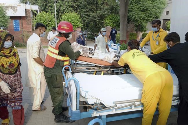 A bus hits a van and catches fire in Pakistan, killing 20 people and injuring 11 others | iNFOnews.ca