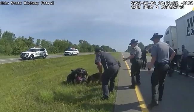 Prosecutor asks judge to throw out charges against Black truck driver mauled by police dog in Ohio | iNFOnews.ca