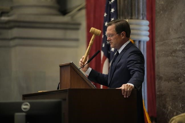 After school shooting, Tennessee lawmakers not expected to take up gun control in special session | iNFOnews.ca